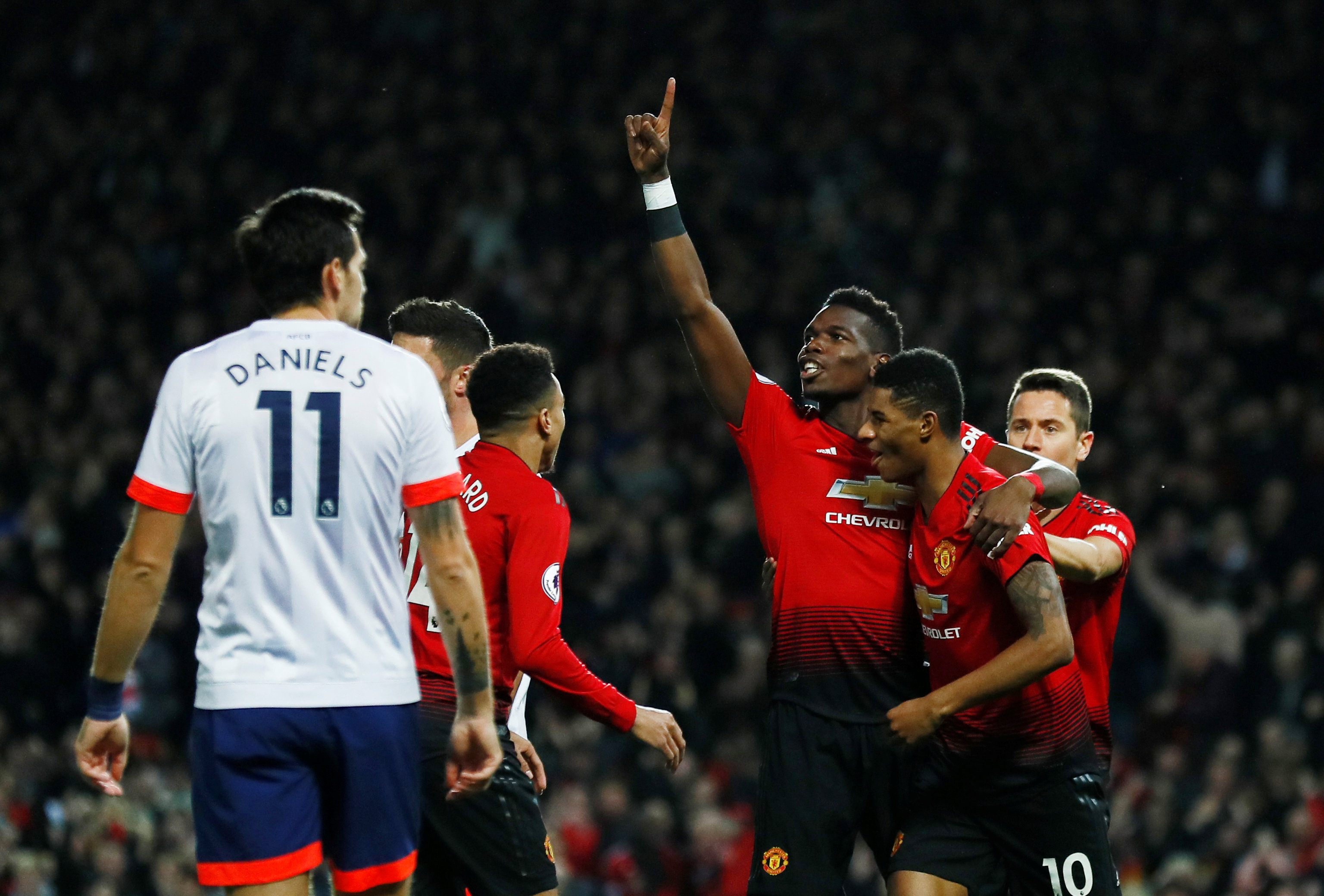 与长传冲吊 与长传冲吊